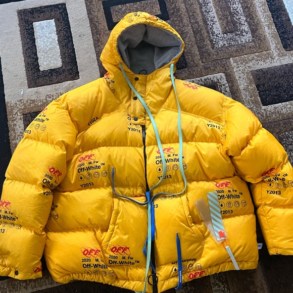 Off white Virgil ablo ski jacket basically brand new never been put on - Picture 2 of 4